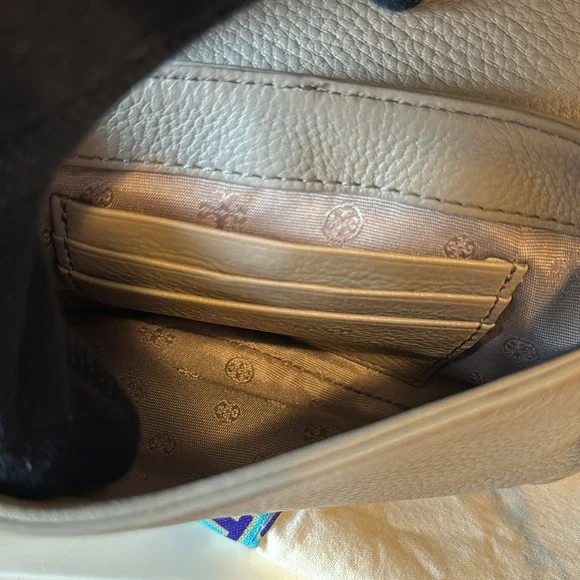 Tory Burch✨ Mini Bag - Picture 5 of 9
